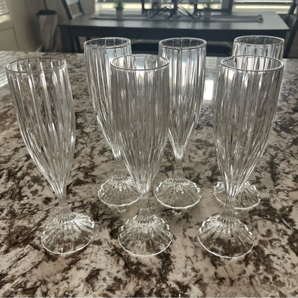 Set of 6 Mikasa Park Lane Fluted Champagne Glasses